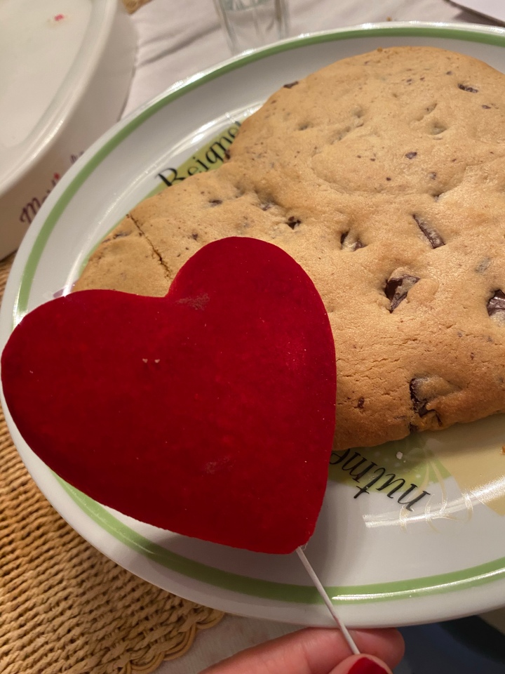 Giant Heart chocolate chip cookie 🍪